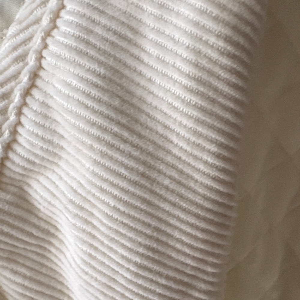 Kate Hill Cream Quilted Vest - Picture 6 of 7
